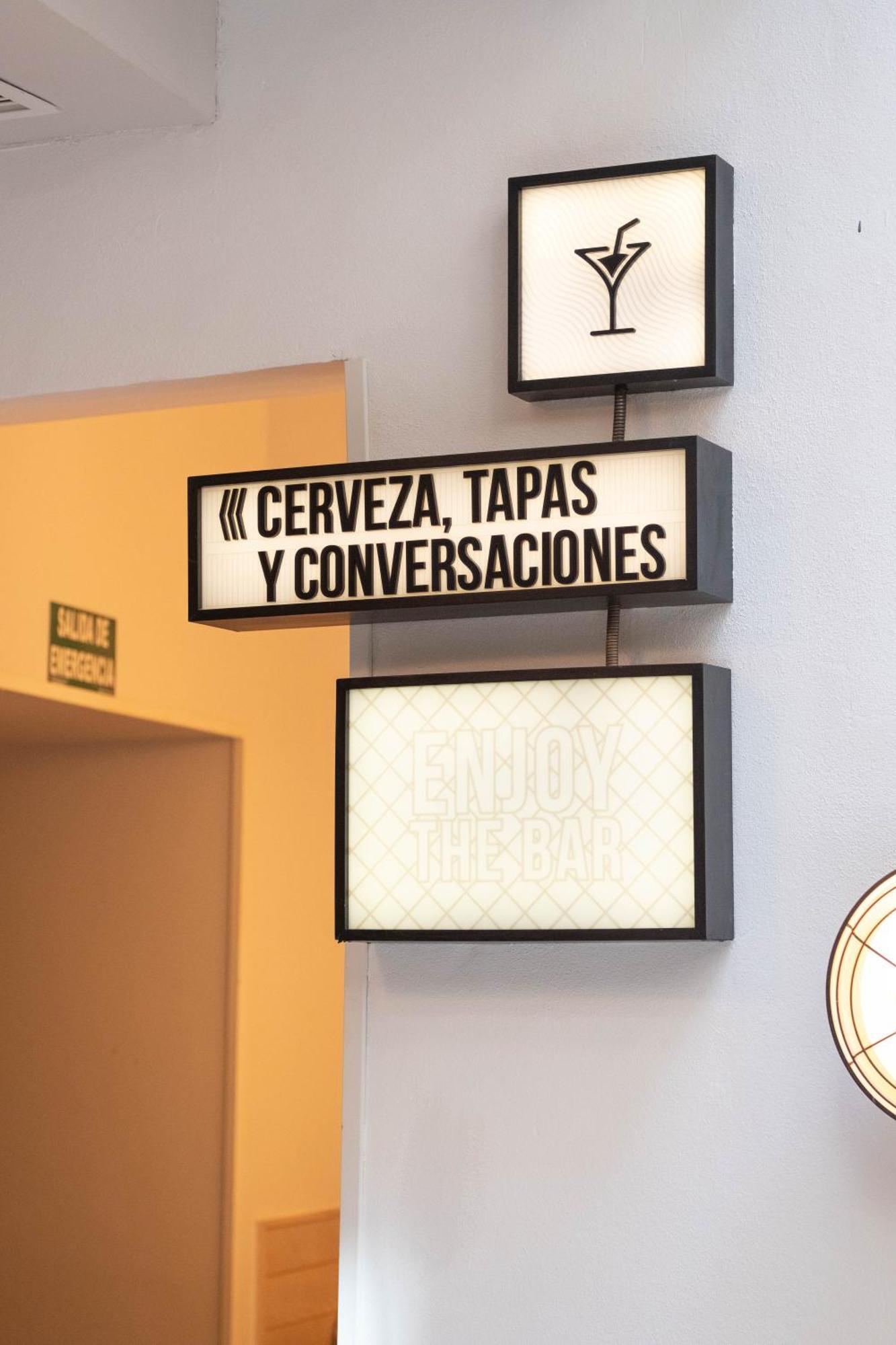 U-Sense For You Hostel Sevilla Exterior photo